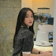 Huyền trang đang học